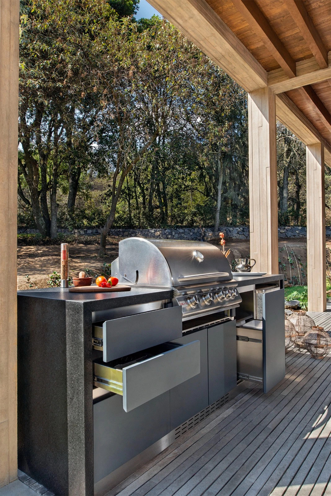 Outdoor Kitchens & BBQs - AGL Surfaces